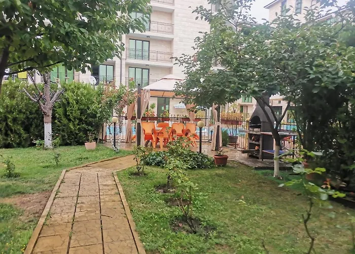 Location In Sunny Amber Lejlighed